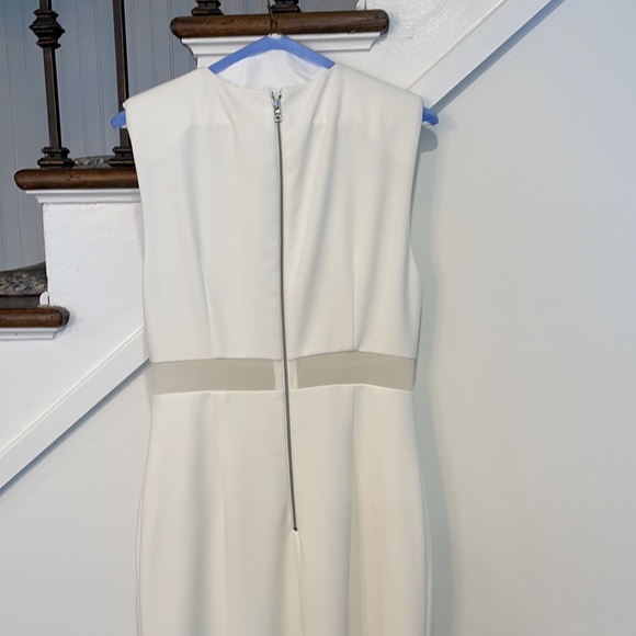 Alice and Olivia Whitley Dress in White size 8 - Picture 11 of 12